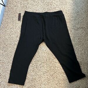 No Boundaries Black Juniors Capri Leggings